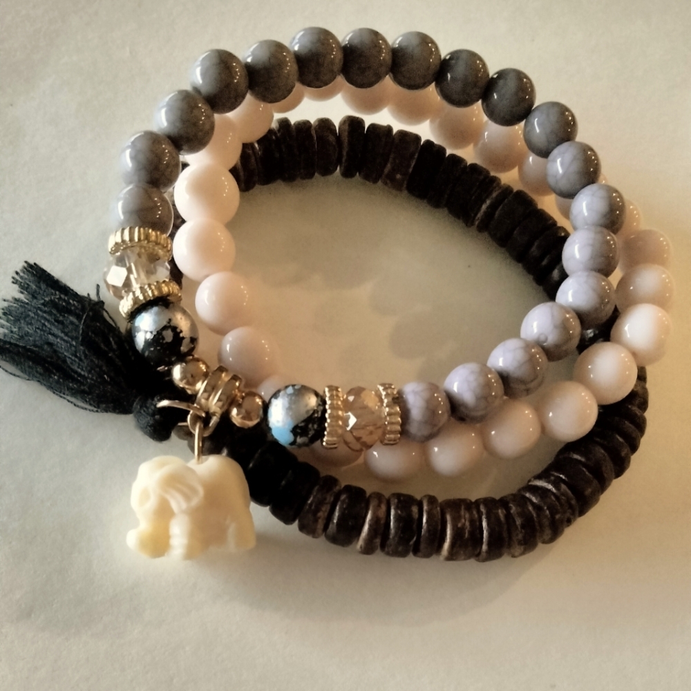 Bohemian Style Beaded Bracelet. Handmade. NWOT.
